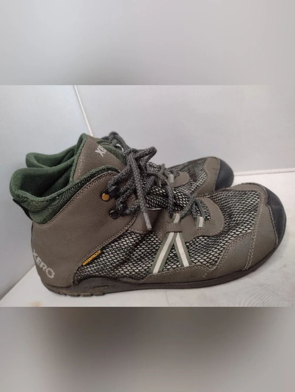 Xero Xcursion Hiking Boots Mens 11  Waterproof Barefoot Zero Drop A1